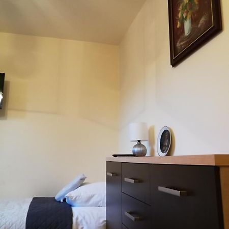 Noclegi U Mai Olsztyn  Buitenkant foto