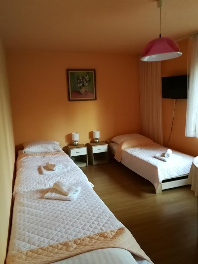 Noclegi U Mai Olsztyn  Buitenkant foto